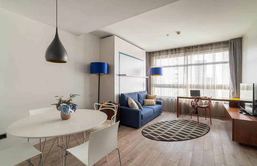 Naitly Poblenou 4*